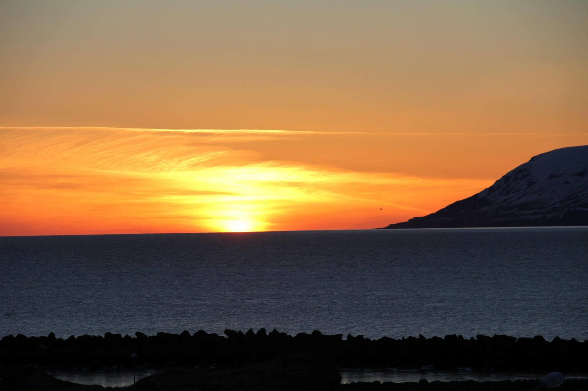 Hotel Tangi Vopnafjörður エクステリア 写真